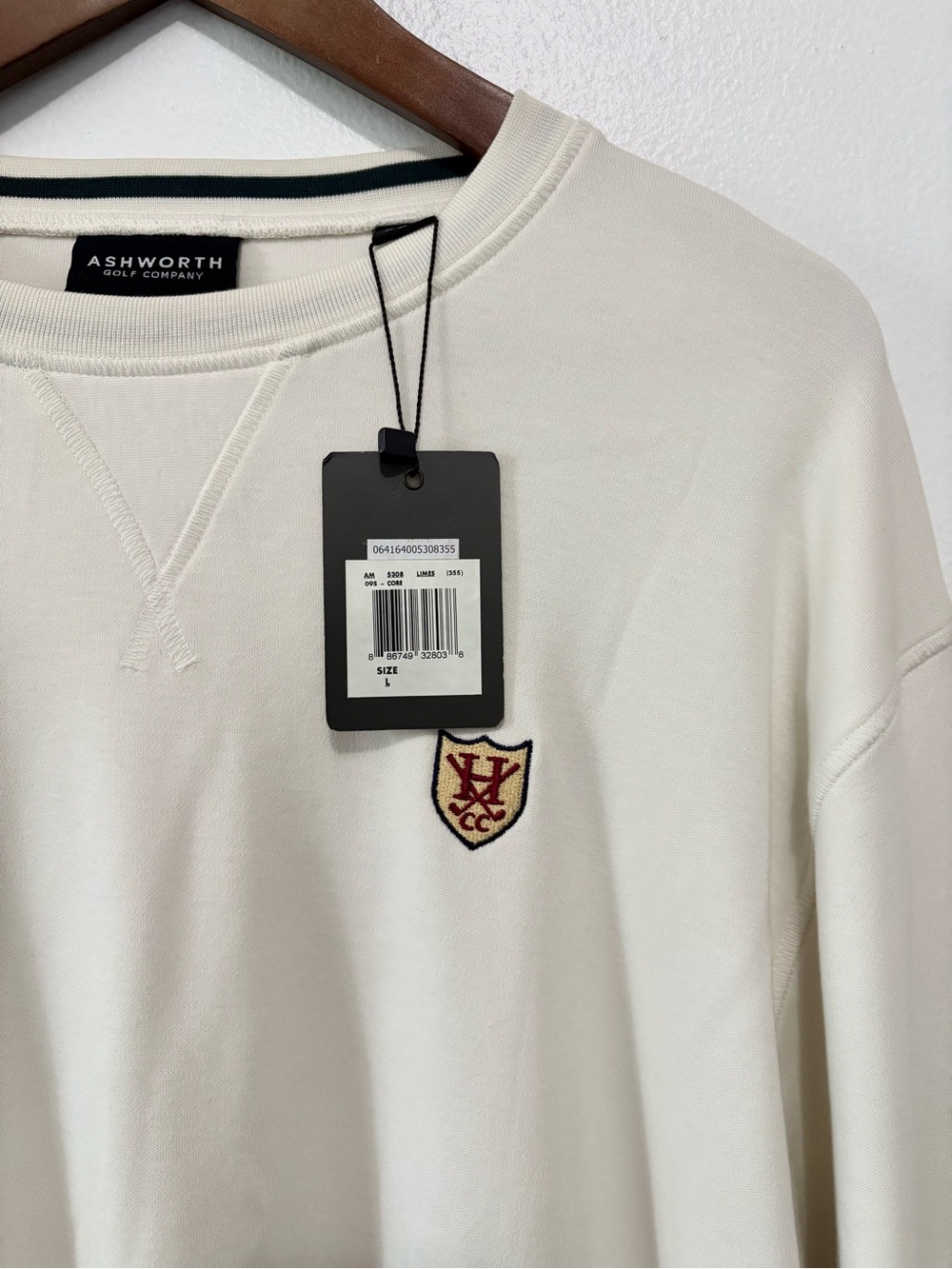 NWT Ashworth Golf Crewneck ft Hillwood  Country Club Embroidered Shield